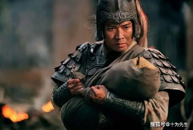 Ngũ hổ tướng trong Tam quốc chí không có tên Triệu Vân: Lưu Bị và Tào Tháo hé lộ địa vị thật sự của ông - Ảnh 2.