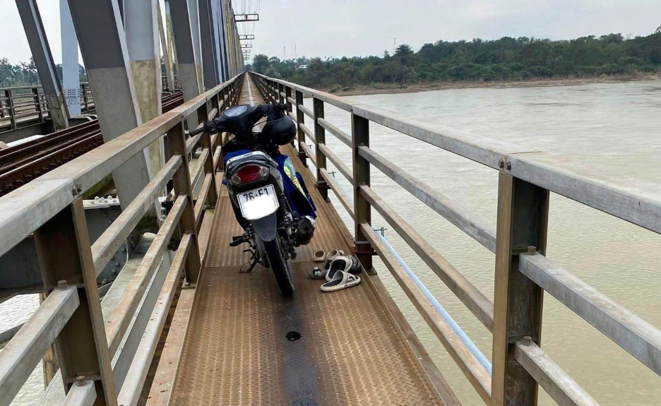 Vụ cha ôm con nhảy cầu: Hành vi giết người và mức án có thể phải chịu - Ảnh 3. Vụ cha ôm con nhảy cầu: Hành vi giết người và mức án có thể phải chịu - Ảnh 3.