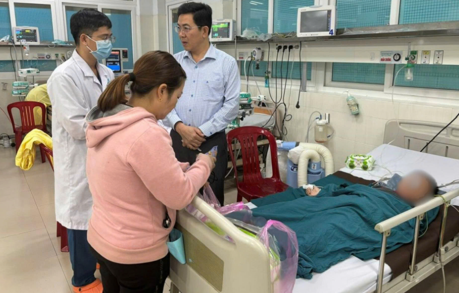 Vụ cha ôm con nhảy cầu: Hành vi giết người và mức án có thể phải chịu - Ảnh 2. Vụ cha ôm con nhảy cầu: Hành vi giết người và mức án có thể phải chịu - Ảnh 2.