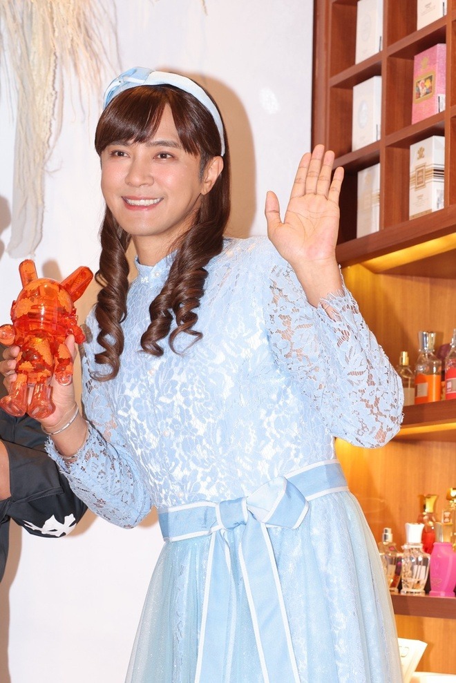 Ca sĩ T. bị cấm diễn toàn quốc làm xét nghiệm ADN, nhận kết quả mà "ú oà ngỡ ngàng" - Ảnh 8.