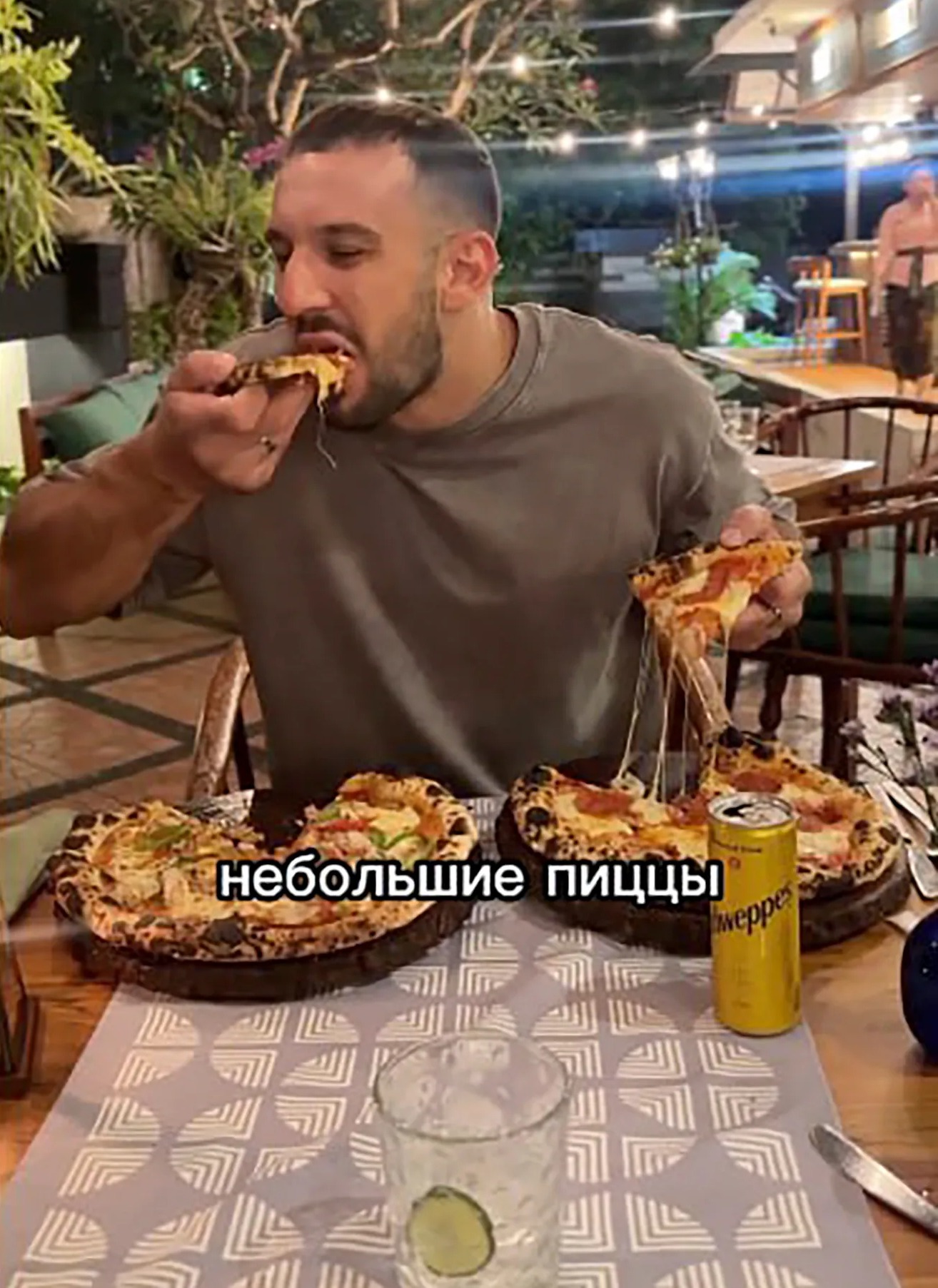 HLV thể hình nổi tiếng giới thượng lưu đột ngột tử vong khi thực hiện thử thách ăn uống kinh hoàng- Ảnh 1. HLV thể hình nổi tiếng giới thượng lưu đột ngột tử vong khi thực hiện thử thách ăn uống kinh hoàng- Ảnh 1.