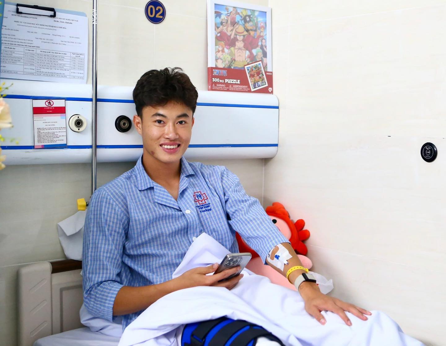 Tình hình của Văn Trường U22 Việt Nam sau phẫu thuật chấn thương- Ảnh 1.