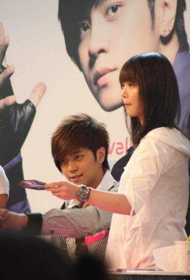 Ca sĩ T. bị cấm diễn toàn quốc làm xét nghiệm ADN, nhận kết quả mà "ú oà ngỡ ngàng" - Ảnh 5.