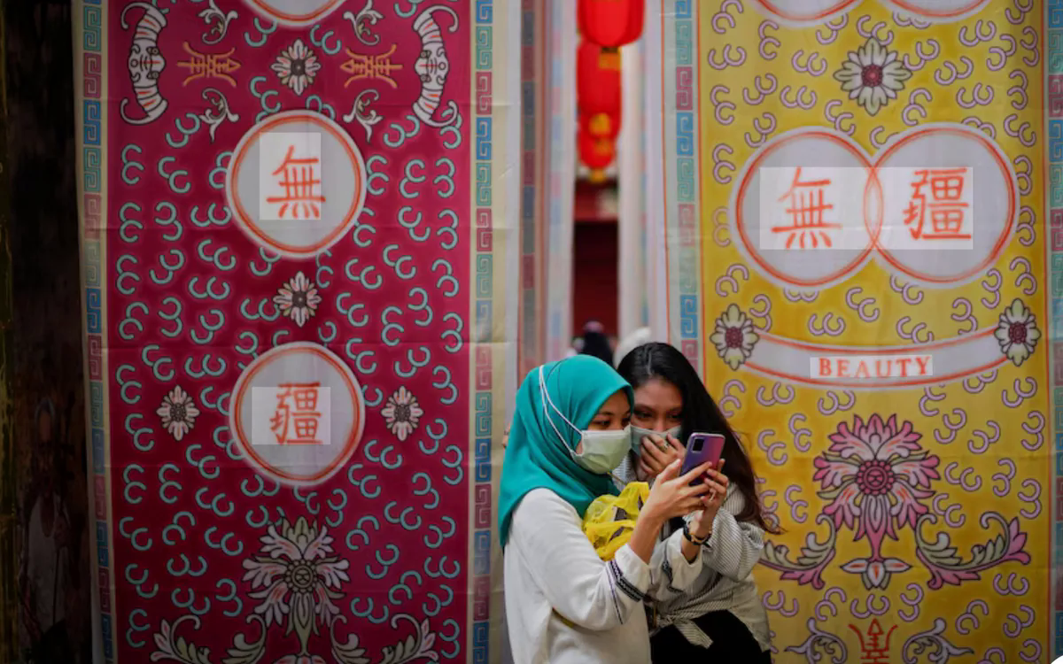 Người dân Malaysia phản ứng về kế hoạch cấm người dưới 16 tuổi sử dụng mạng xã hội - Ảnh 1.