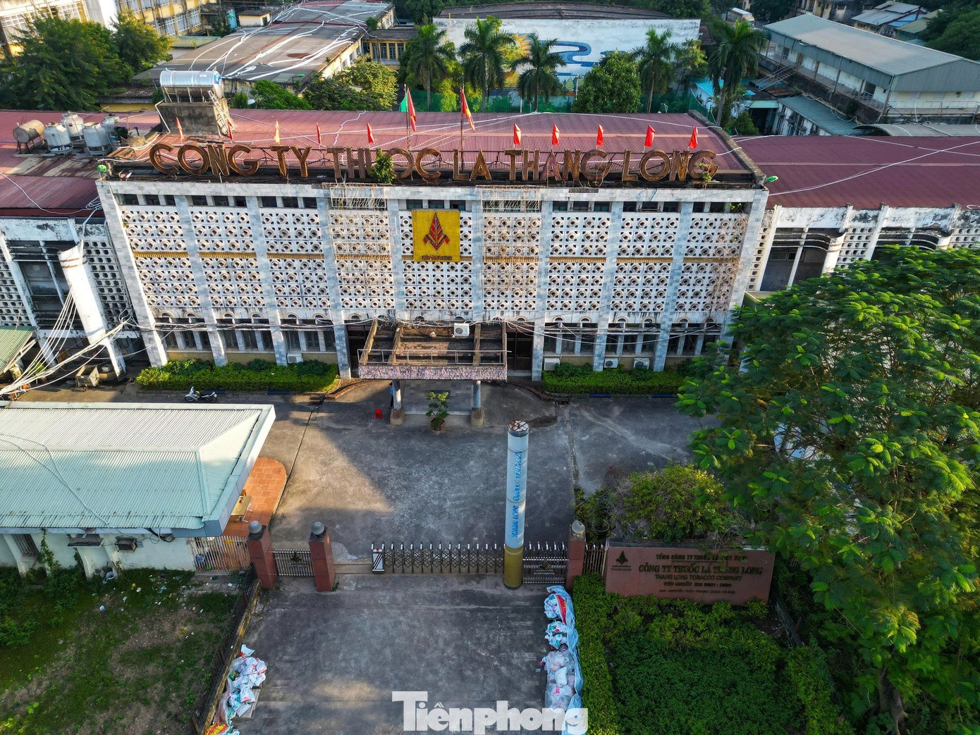 Di dời doanh nghiệp Hà Nội sắp diễn ra: Cận cảnh trụ sở đình đám một thời - Ảnh 3.