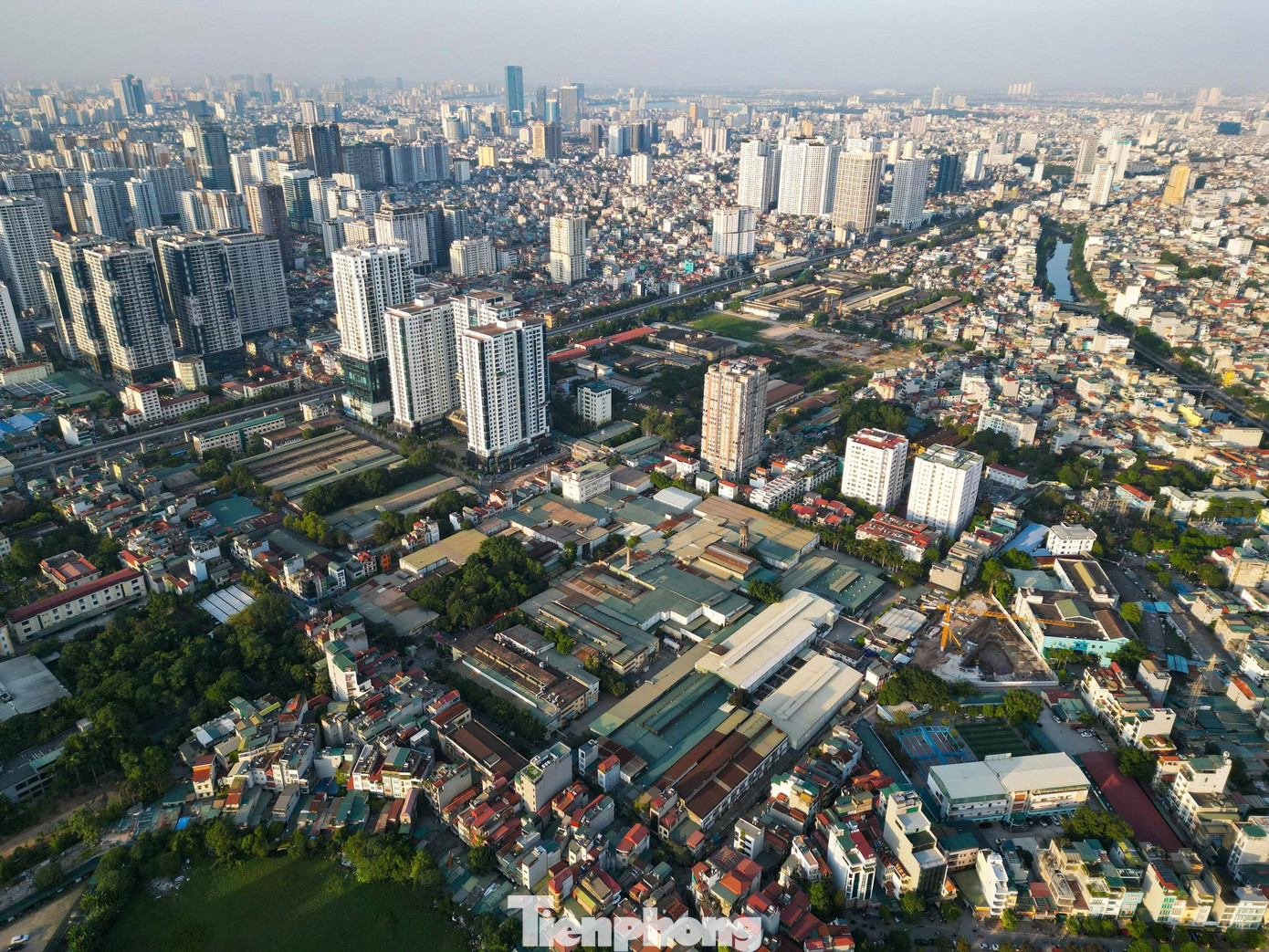 Di dời doanh nghiệp Hà Nội sắp diễn ra: Cận cảnh trụ sở đình đám một thời - Ảnh 23.