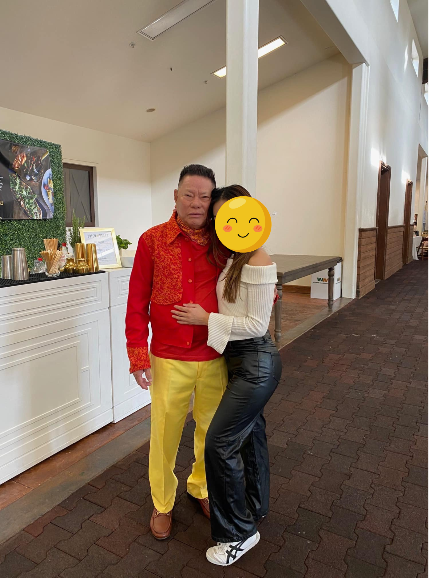 Bạn trai tỷ phú từng yêu Ngọc Trinh giờ ra sao? - Ảnh 4. Bạn trai tỷ phú từng yêu Ngọc Trinh giờ ra sao? - Ảnh 4.