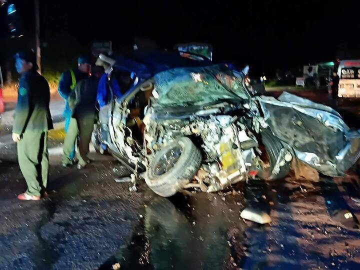 Ô tô con biến dạng Sau tai nạn giao thông Lâm Đồng khiến 2 người tử vong - Ảnh 1.