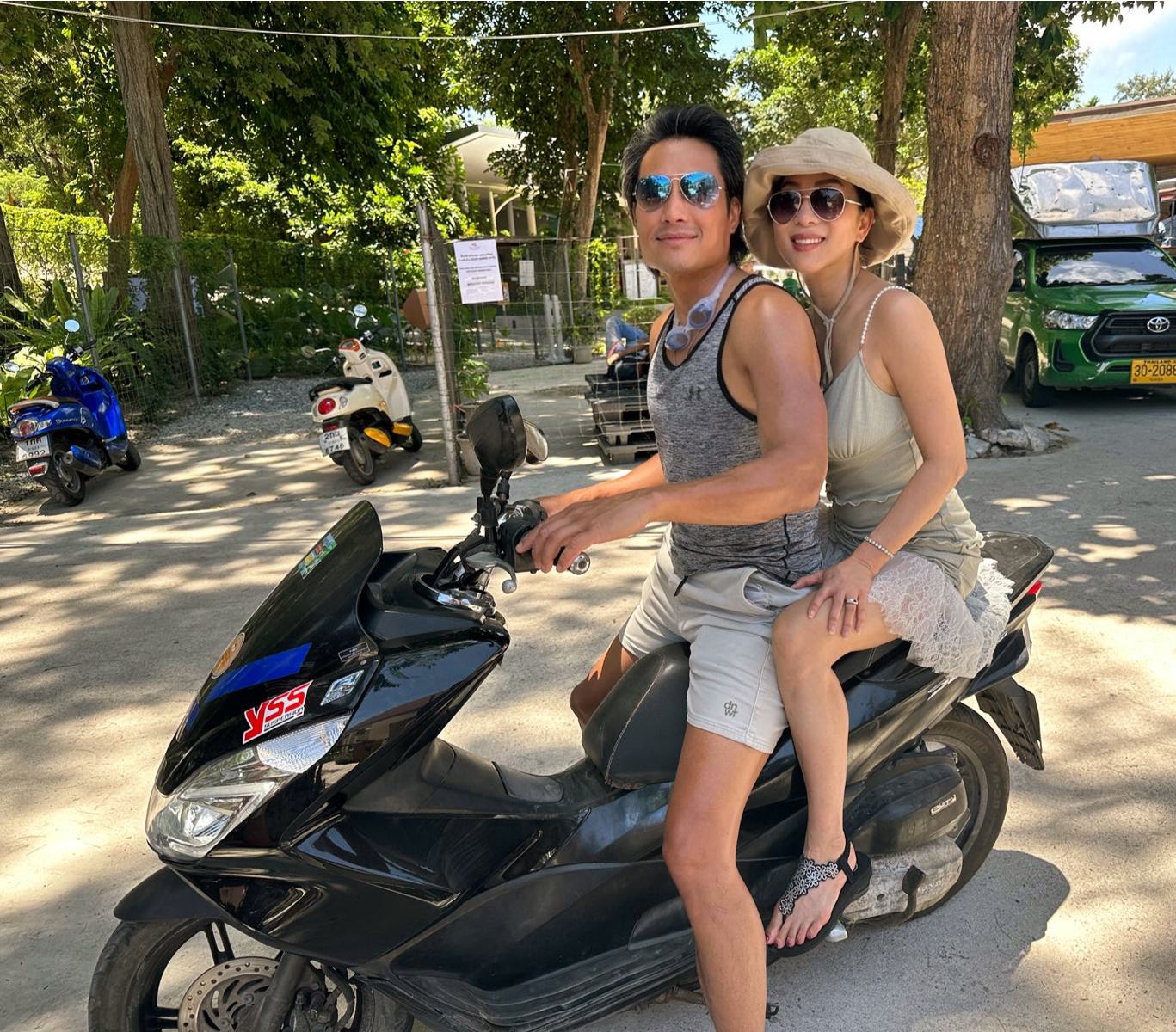 Nữ nghệ sĩ nổi đình đám vừa cầu hôn lại chồng cũ: 60 tuổi trẻ đẹp như 40, body nóng bỏng đến khó tin - Ảnh 5.