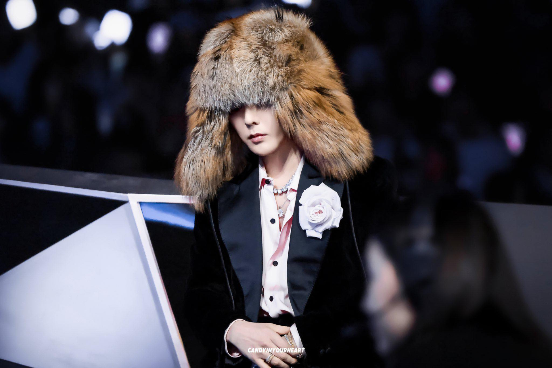 G-DRAGON đã làm gì trước thảm kịch Hongkong (Trung Quốc)?- Ảnh 5.