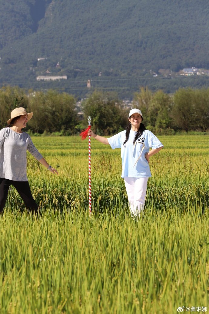 Người chị em th&acirc;n thiết của Chi Pu dọn nh&agrave; l&ecirc;n n&uacute;i ở ẩn sau c&uacute; sốc bị chồng bỏ, nằm liệt giường 3 th&aacute;ng- Ảnh 4.