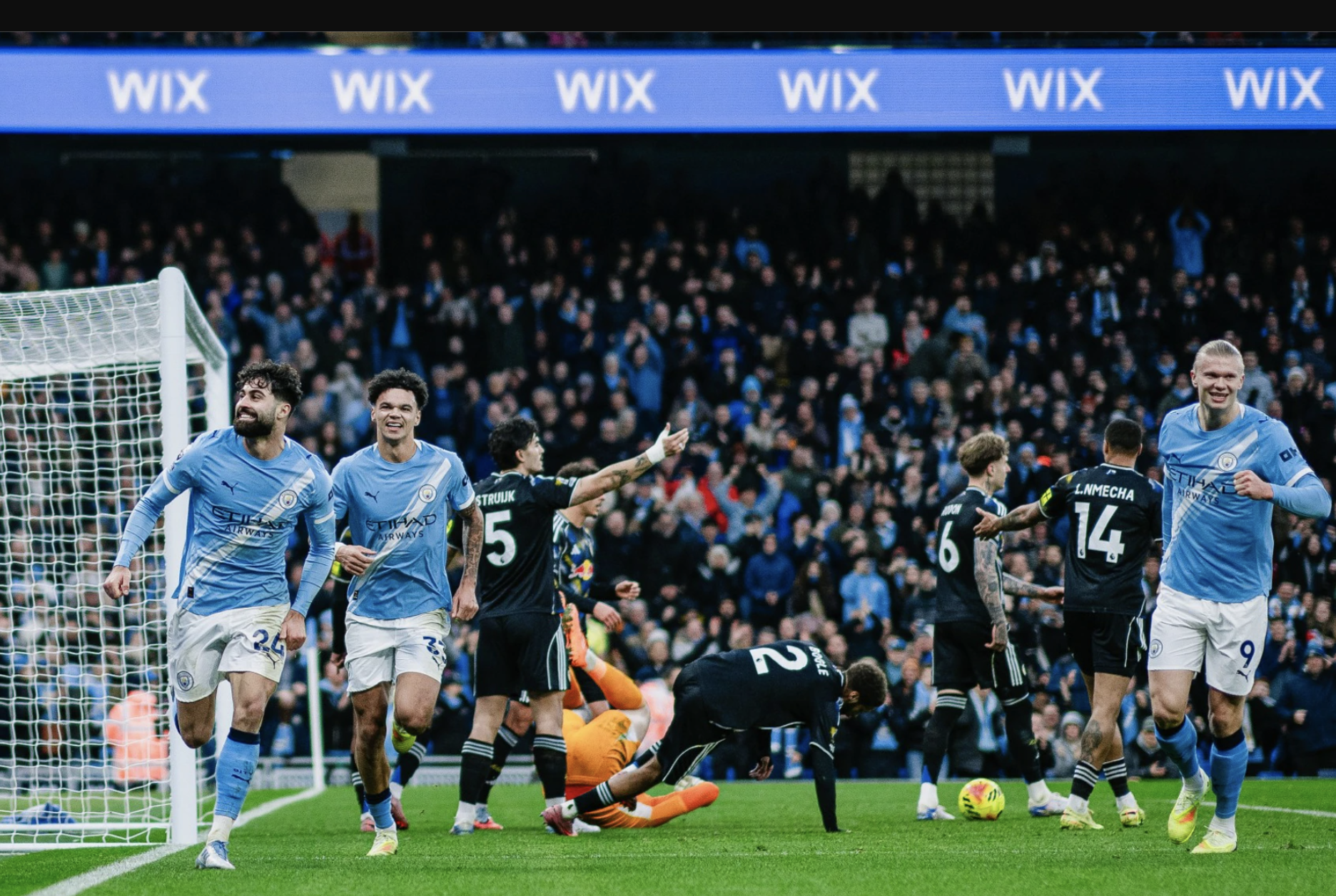 Phil Foden cứu rỗi, Man City chật vật đánh bại Leeds United - Ảnh 2.