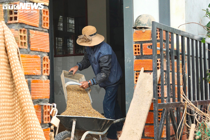 Người đàn ông day dứt mất 3 người thân trong lũ dữ ở Đắk Lắk - Ảnh 3.
