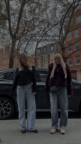 Tiểu thư tài phiệt Harper Beckham khoe nhan sắc xinh đẹp tuổi 14, chính thức "debut" TikTok gây sốt - Ảnh 2. Tiểu thư tài phiệt Harper Beckham khoe nhan sắc xinh đẹp tuổi 14, chính thức "debut" TikTok gây sốt - Ảnh 2.