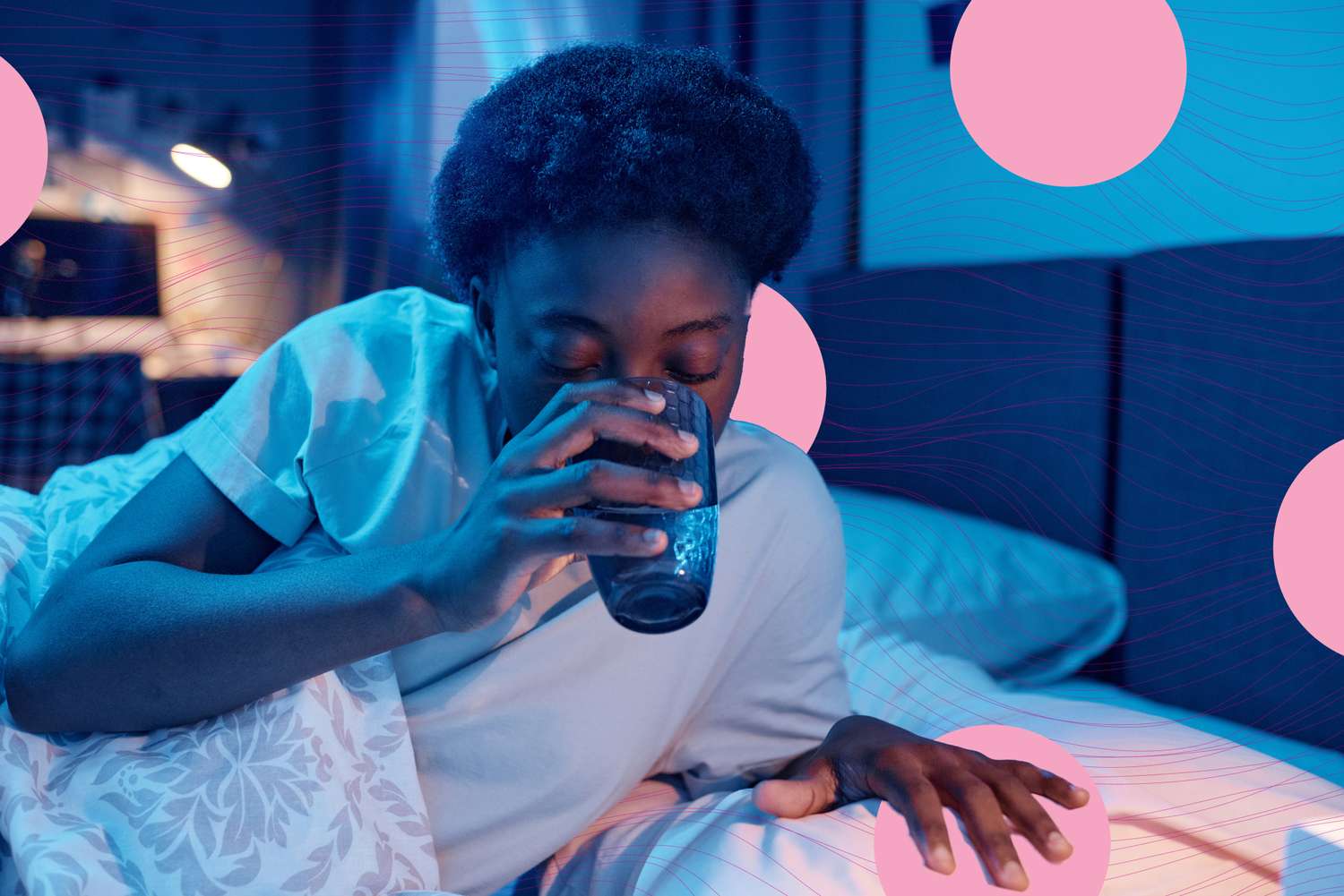 6 thói quen buổi tối có thể ‘bóp nghẹt’ 2 quả thận: Có 1 cũng cần bỏ ngay - Ảnh 1.