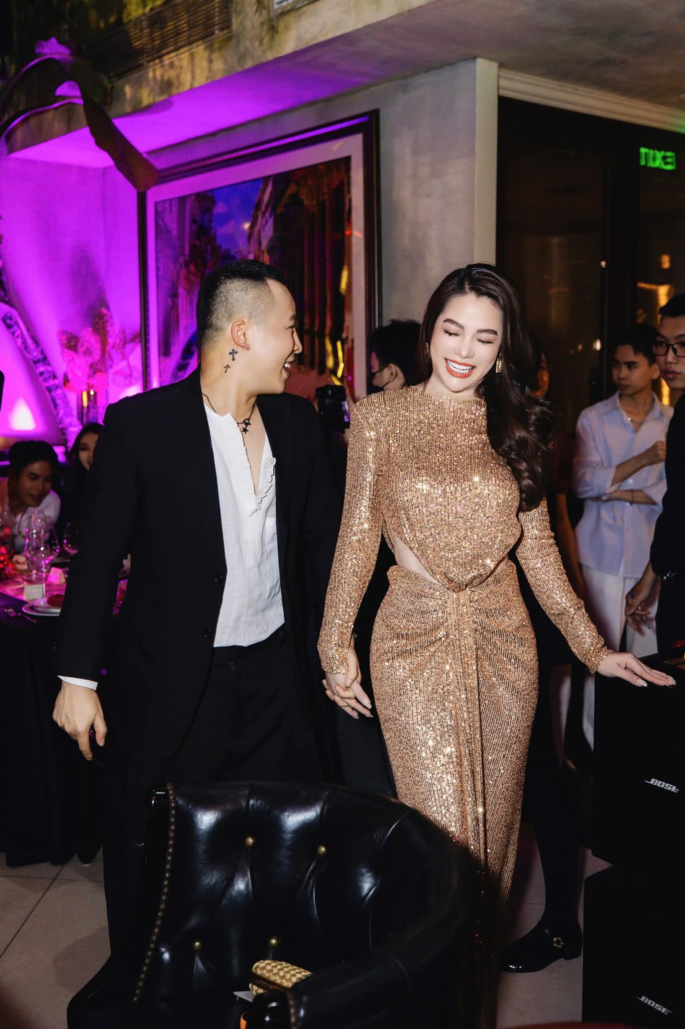 Vũ Khắc Tiệp bị "ném đá" vì bài đăng gây sốc về Trương Ngọc Ánh- Ảnh 1. Vũ Khắc Tiệp bị "ném đá" vì bài đăng gây sốc về Trương Ngọc Ánh- Ảnh 1.