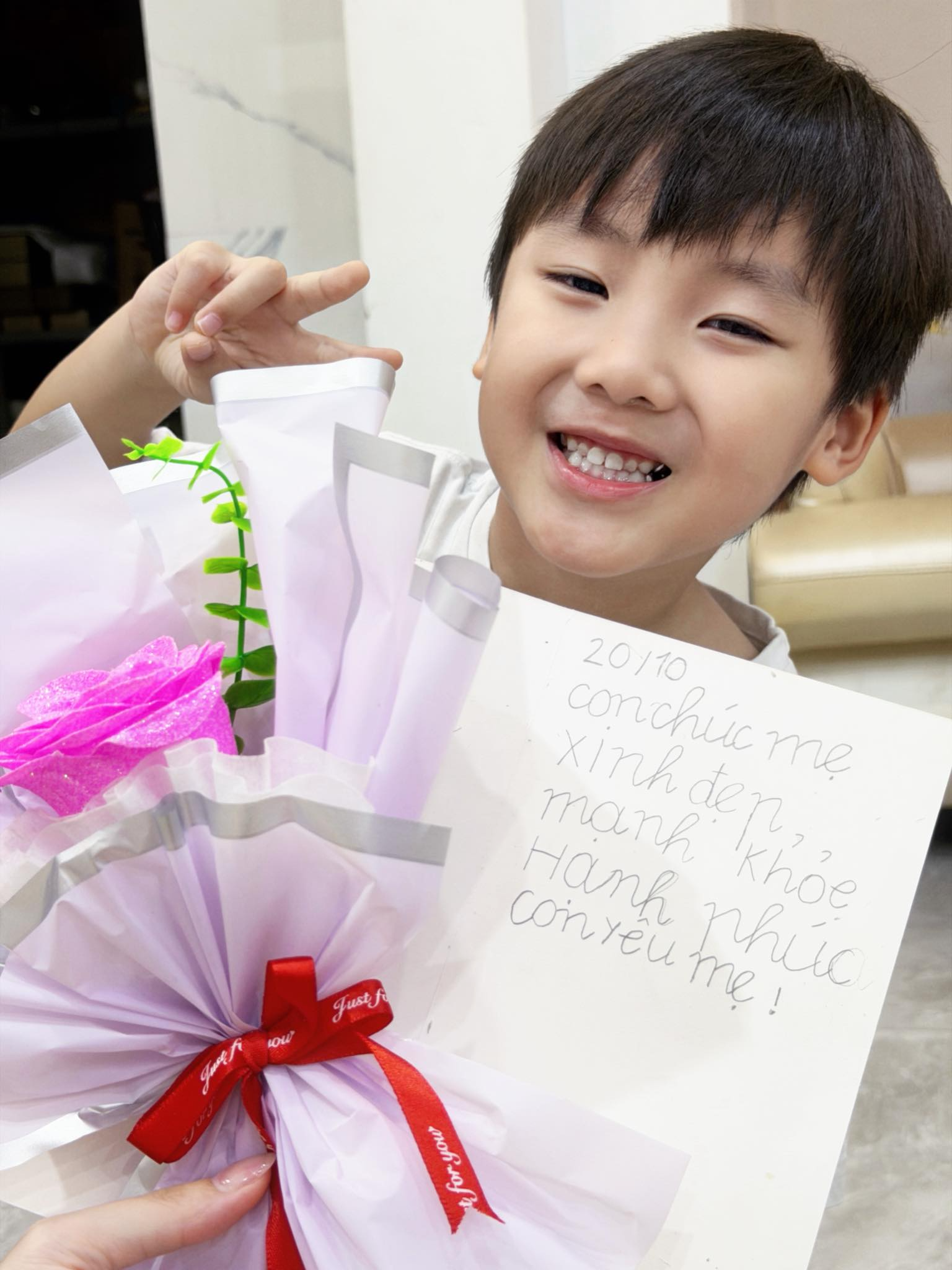 Hoà Minzy bị tai nạn, bé Bo phản ứng gây bất ngờ- Ảnh 6.