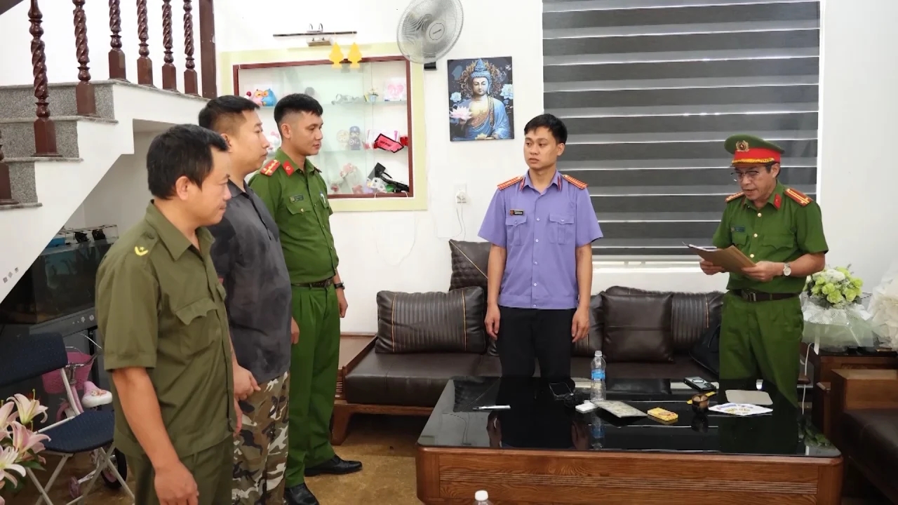 Bắt tạm giam Phạm Duy và 2 đối tượng