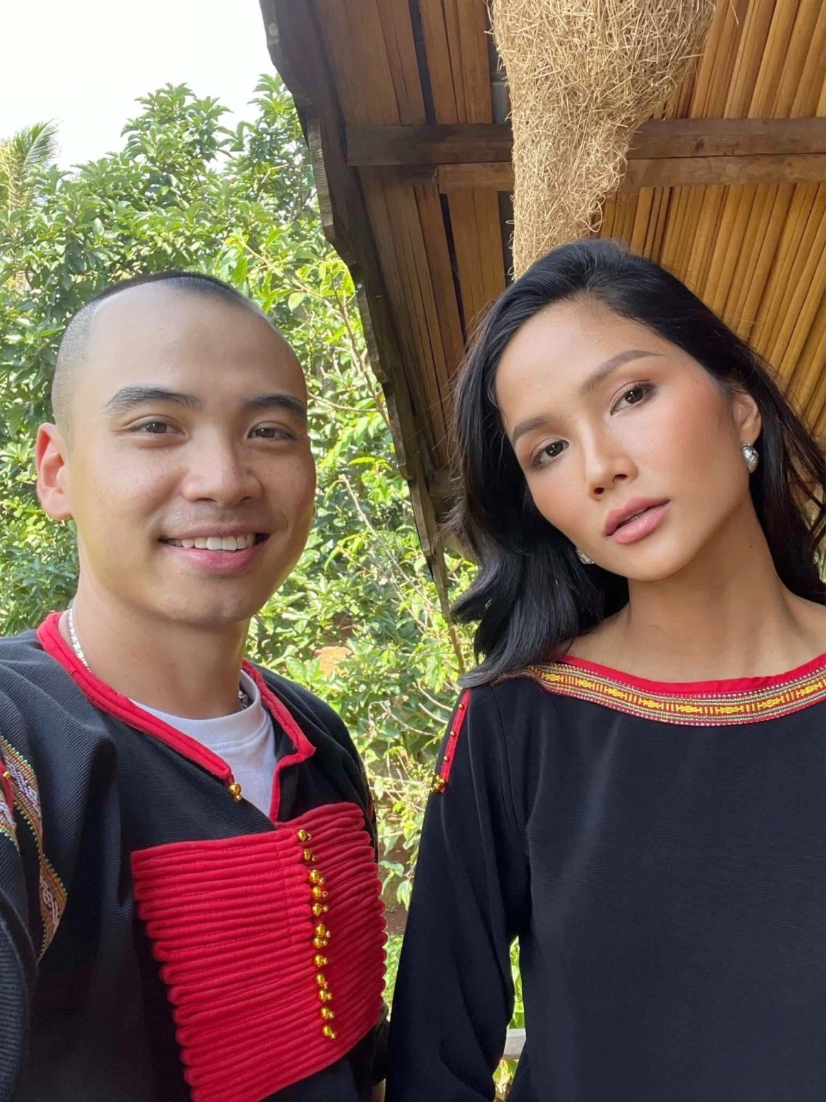 H'Hen Niê xin lỗi: 