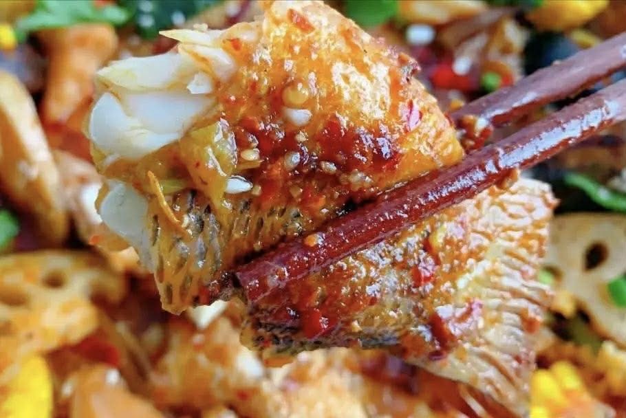 Loại cá này đang rẻ và ngon nhất: Ghim ngay 4 công thức nấu để món ăn vừa mềm mướt, ngọt và không bị tanh- Ảnh 17.