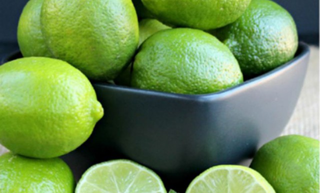 Loại quả bán đầy ở chợ Việt Nam giá cực rẻ - Sang trời Tây bỗng thành hàng hot, được các 'đại gia dầu mỏ' tranh mua như đặc sản - Ảnh 2.