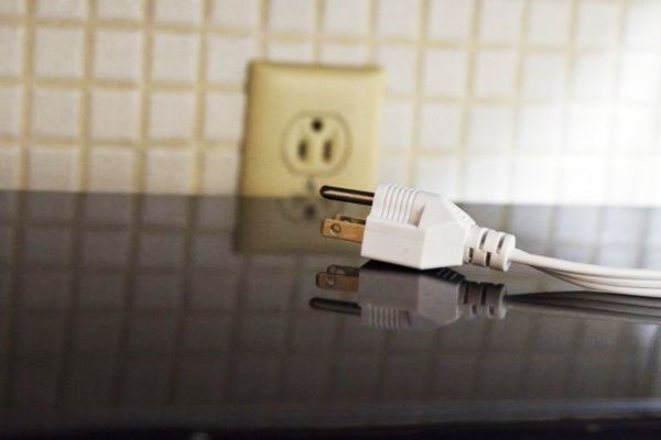 Dùng xong lò vi sóng nên rút dây cắm điện hay để nguyên? Tưởng đơn giản nhưng vẫn có người làm sai- Ảnh 2.