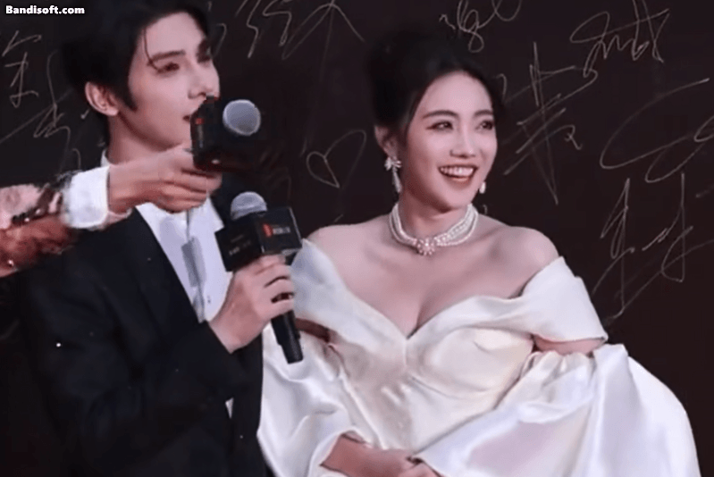 Cặp đôi phim giả tình thật công khai hôn nhau ngay trên thảm đỏ: Nhà gái vừa đẹp vừa bốc lửa, nhìn muốn cưới liền- Ảnh 5.