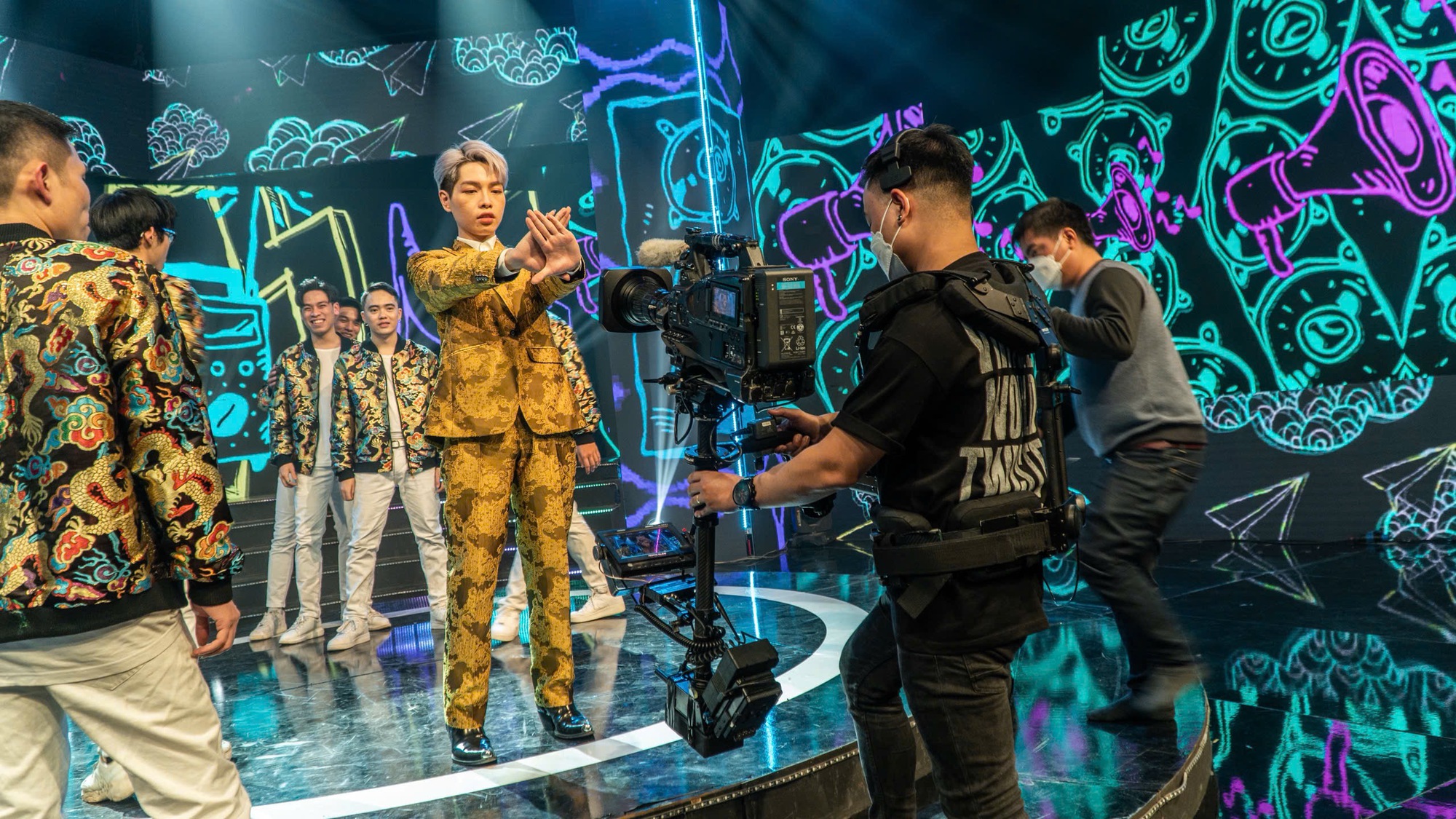 Nghề đi làm “30 ngày đủ sống cả năm” ở Việt Nam- Ảnh 6. Nghề đi làm “30 ngày đủ sống cả năm” ở Việt Nam- Ảnh 6.