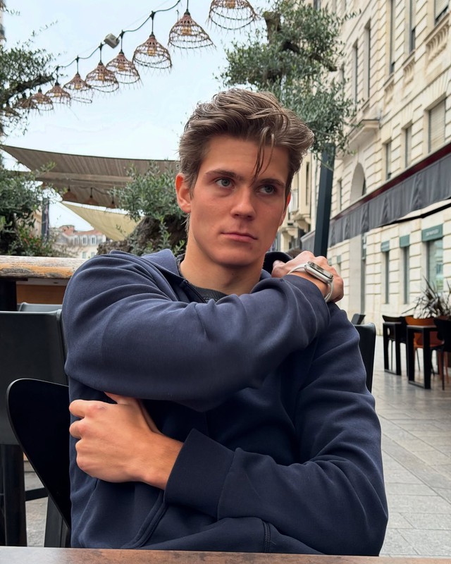 Niềm hy vọng của đội tuyển Olympic bị cấm thi đấu 2 năm vì đăng video tình dục nhạy cảm trên máy bay- Ảnh 4.