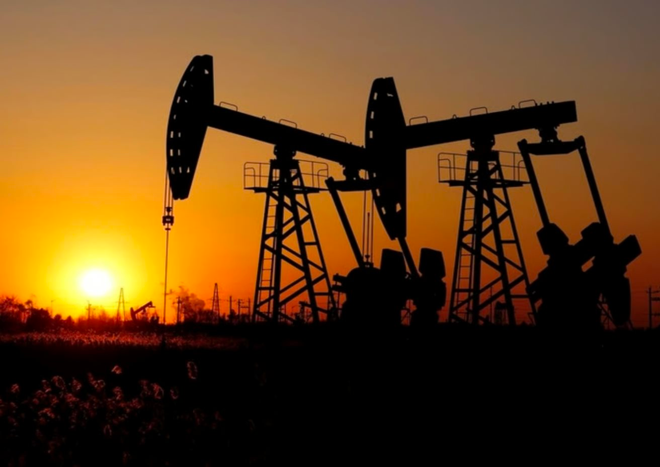 Quốc gia chủ tịch luân phiên BRICS bắt đầu 'tách rời' dầu Nga sau khi mua 1,75 triệu thùng/ngày: Tìm được ngay nguồn cung mới, nhập gần lượng dầu cao kỷ lục 3 năm- Ảnh 1.