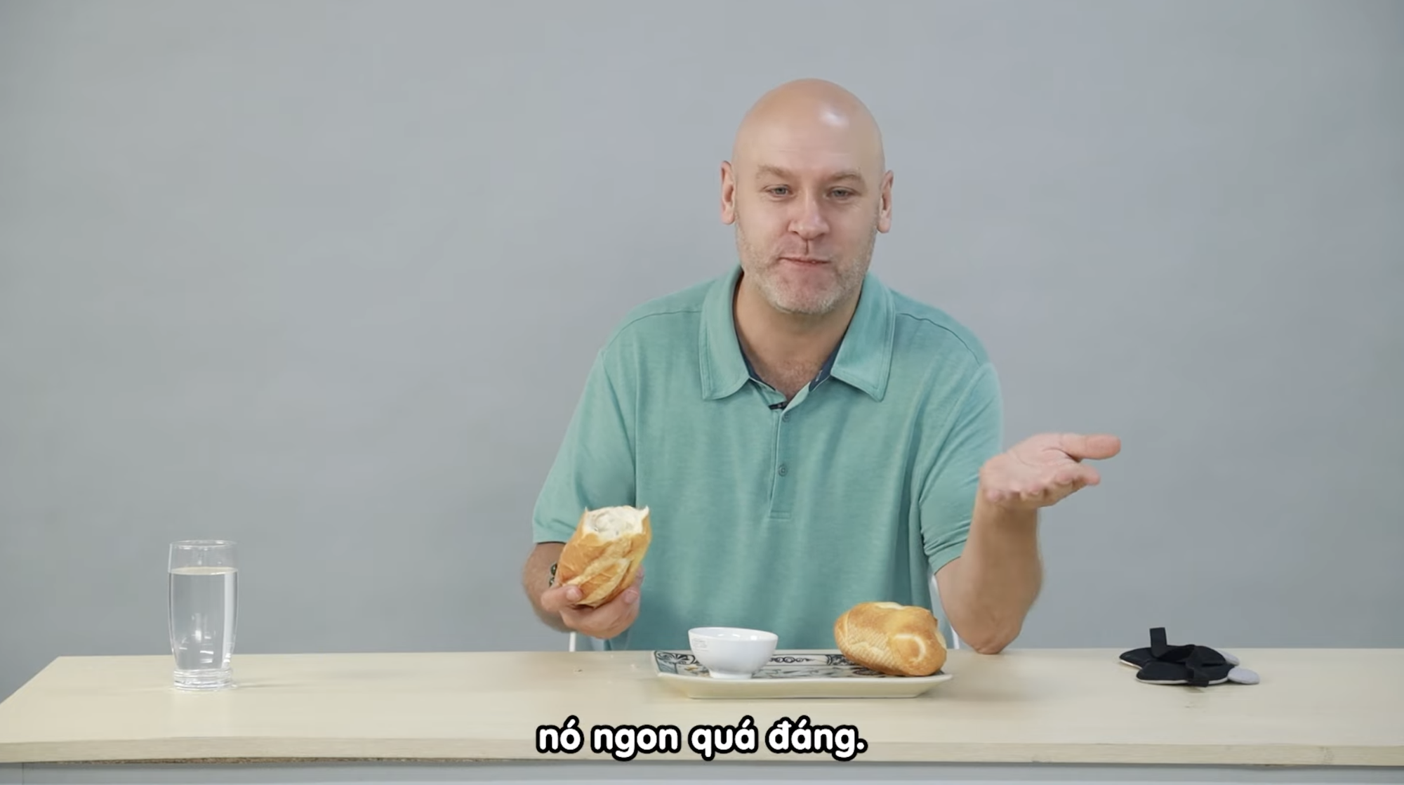 B&aacute;nh m&igrave; sữa đặc khiến kh&aacute;ch T&acirc;y phải thốt l&ecirc;n: &ldquo;Thật kh&ocirc;ng c&ocirc;ng bằng!&rdquo;- Ảnh 7.