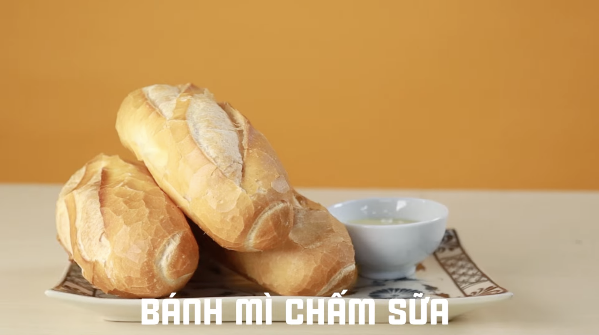 B&aacute;nh m&igrave; sữa đặc khiến kh&aacute;ch T&acirc;y phải thốt l&ecirc;n: &ldquo;Thật kh&ocirc;ng c&ocirc;ng bằng!&rdquo;- Ảnh 2.