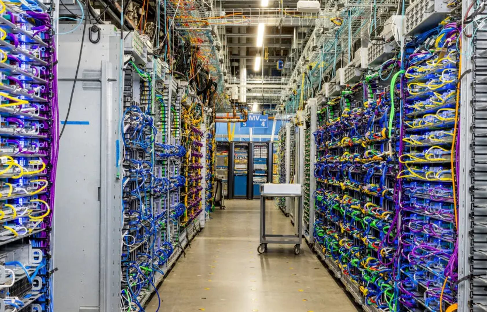 2.800 tỷ USD - Con số khổng lồ Google, Meta, Microsoft và Amazon dự kiến chi cho AI: Bong bóng liệu có vỡ?- Ảnh 2.