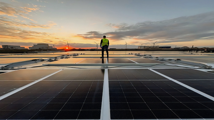 Tàu chở hàng đầu tiên trên thế giới lắp hệ thống năng lượng Mặt Trời- Ảnh 5.