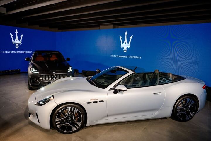 Ngắm xe mui trần thuần điện đầu tiên của Maserati, về Việt Nam giá 13,3 tỷ đồng- Ảnh 9.