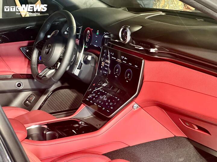 Ngắm xe mui trần thuần điện đầu tiên của Maserati, về Việt Nam giá 13,3 tỷ đồng- Ảnh 6.