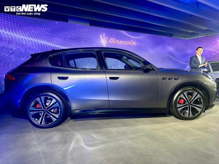 Ngắm xe mui trần thuần điện đầu tiên của Maserati, về Việt Nam giá 13,3 tỷ đồng- Ảnh 8.