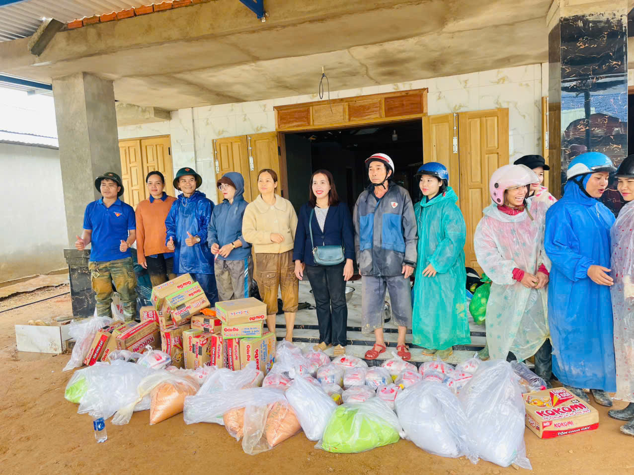 Cận cảnh ngôi làng ở Đà Nẵng bị lũ quét như làng Nủ- Ảnh 29.