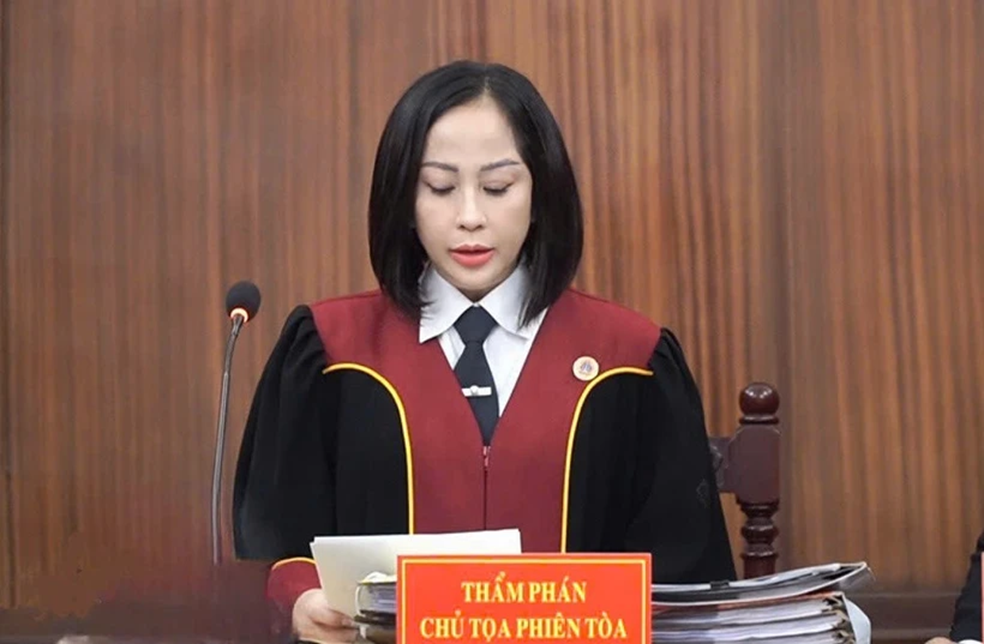 Tái mở phiên tòa xét xử Hòai DJ và đồng phạm mua bán ma túy ' nước vui ' - Ảnh 1.