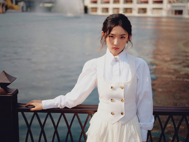 Nghị vấn danh tính mỹ nhân mắc bệnh "mẹ thiên hạ" hành xác cả showbiz, khiến ai cũng chướng mắt - Ảnh 1. Nghị vấn danh tính mỹ nhân mắc bệnh "mẹ thiên hạ" hành xác cả showbiz, khiến ai cũng chướng mắt - Ảnh 1.