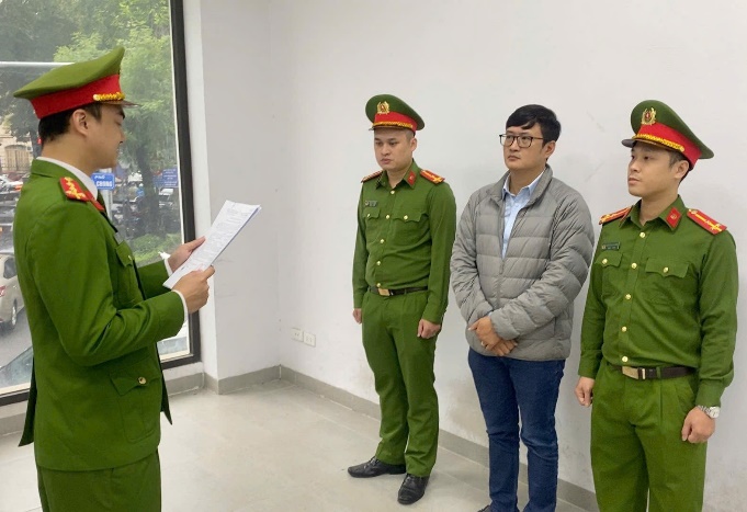 Trưởng Ban quản trị bị bắt liên quan đến vụ tranh chấp đỗ xe tại tòa nhà CT2C - Ảnh 1.