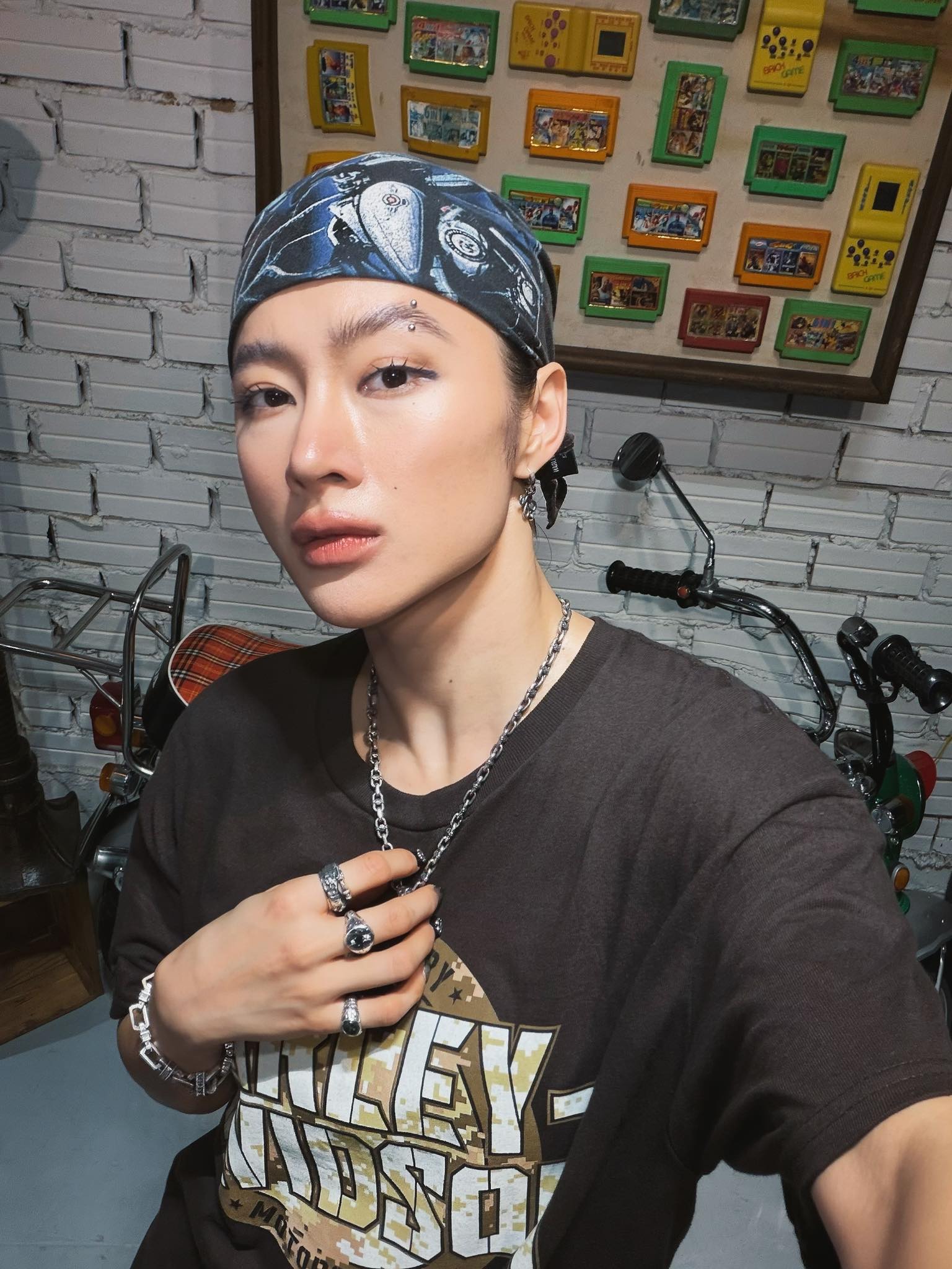 Hết chịu nổi Angela Phương Trinh- Ảnh 3. Hết chịu nổi Angela Phương Trinh- Ảnh 3.