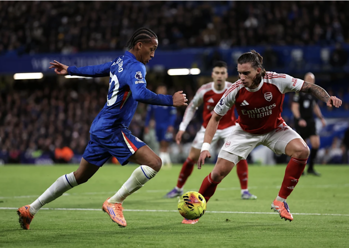 Rực lửa derby, Chelsea cầm hòa nghẹt thở Arsenal - Ảnh 1.