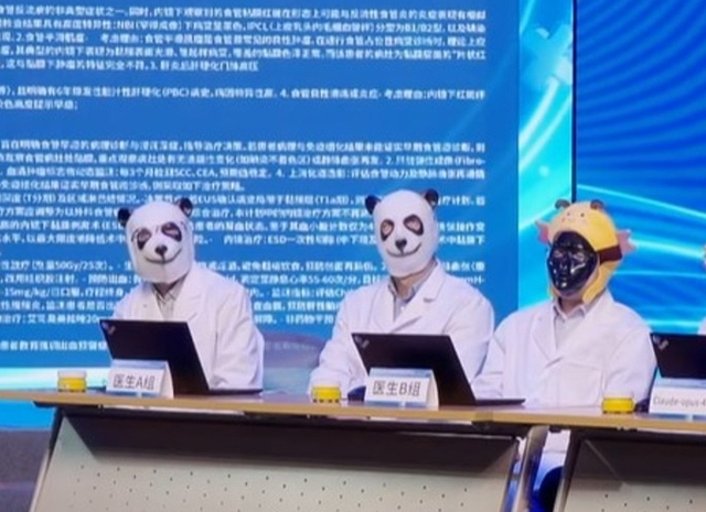 Cuộc chiến AI vs. bác sĩ ở Trung Quốc: Tại sao AI Trung Quốc có thể chẩn đoán bệnh trong 2 giây còn AI quốc tế lại thua thảm hại? - Ảnh 1.