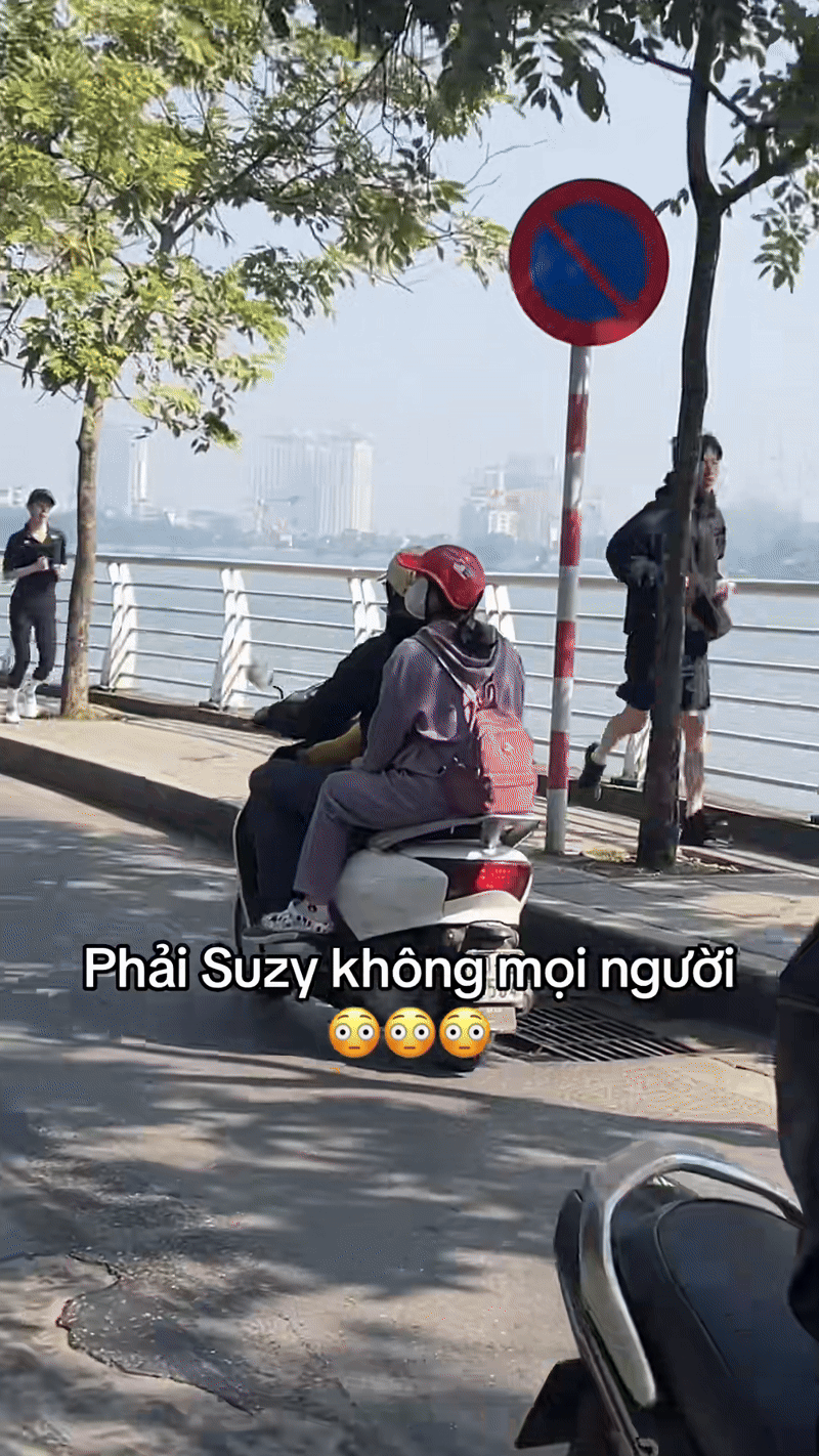 HOT: Bắt gặp Suzy và Kim Seon Ho quay phim ở Hồ Tây, nhan sắc ngoài đời mới là điều gây sốc- Ảnh 2. HOT: Bắt gặp Suzy và Kim Seon Ho quay phim ở Hồ Tây, nhan sắc ngoài đời mới là điều gây sốc- Ảnh 2.