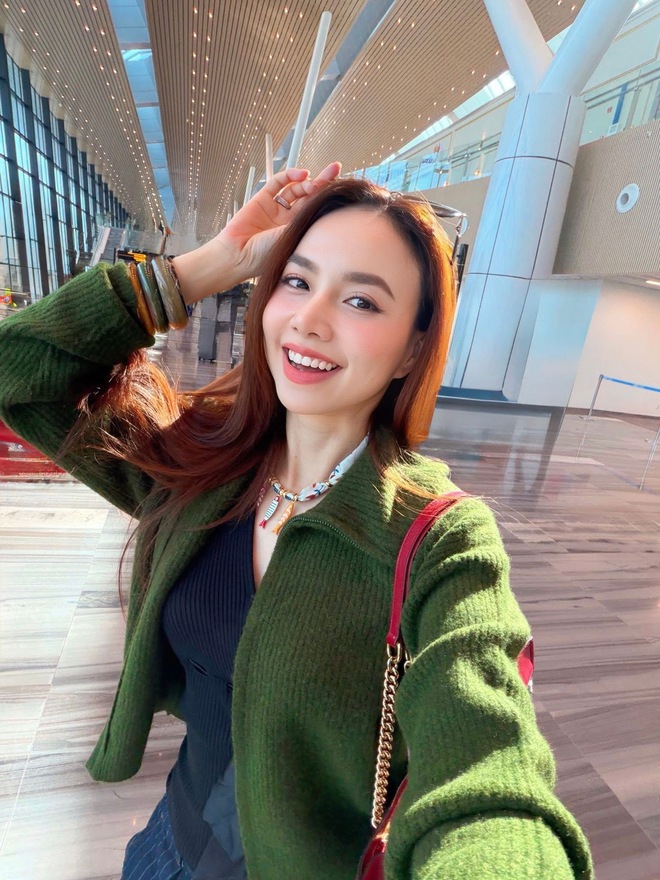 Phu nhân đạo diễn trăm tỷ đẹp không tì vết ở tuổi 41, Kim Tuyến bất ngờ bị gọi tên- Ảnh 9.