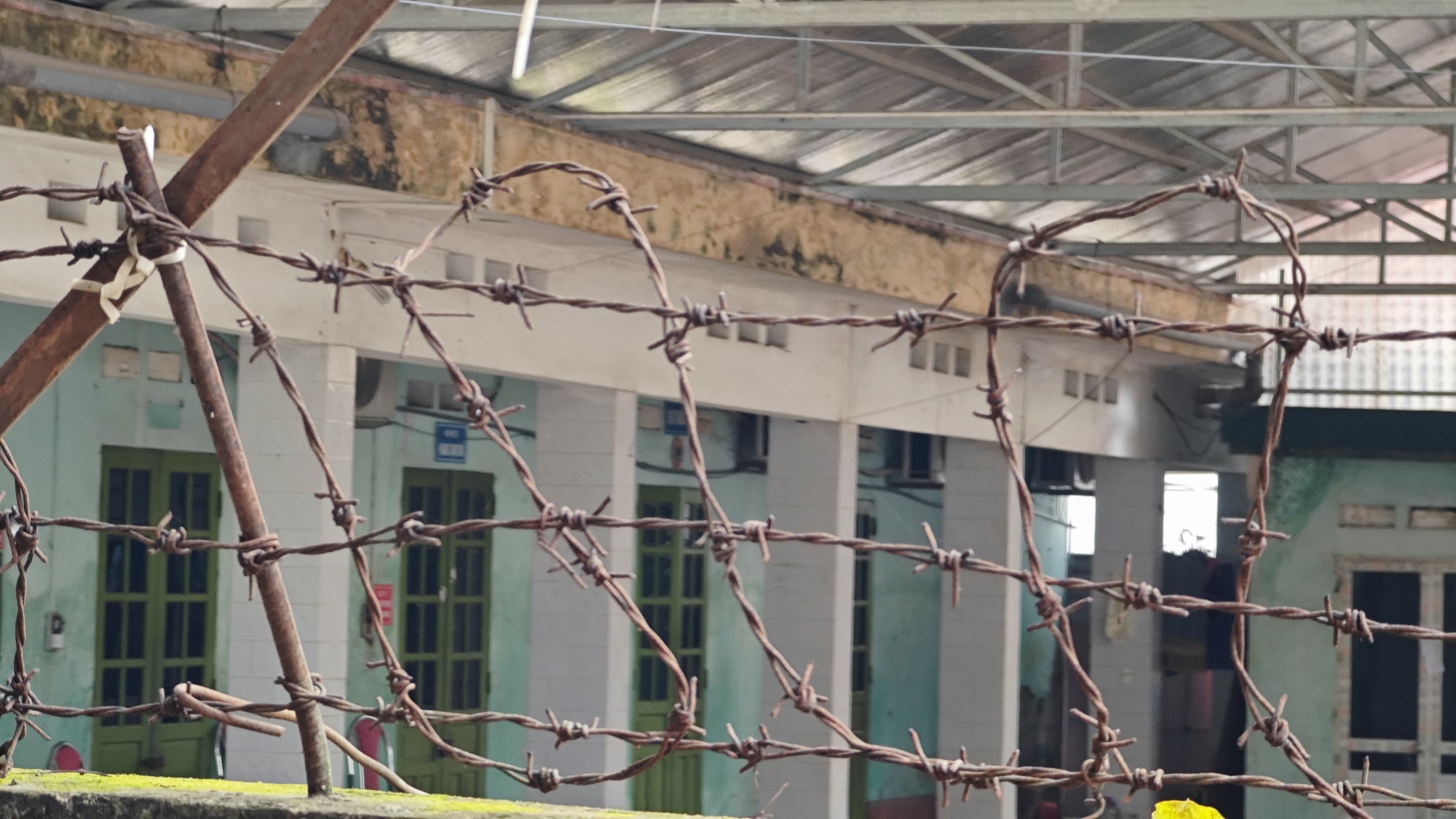 Người dân Lạng Sơn lên tiếng khi nhiều thanh niên tò mò, quay phim tại Trạm Quản lý thị trường số 4- Ảnh 5.