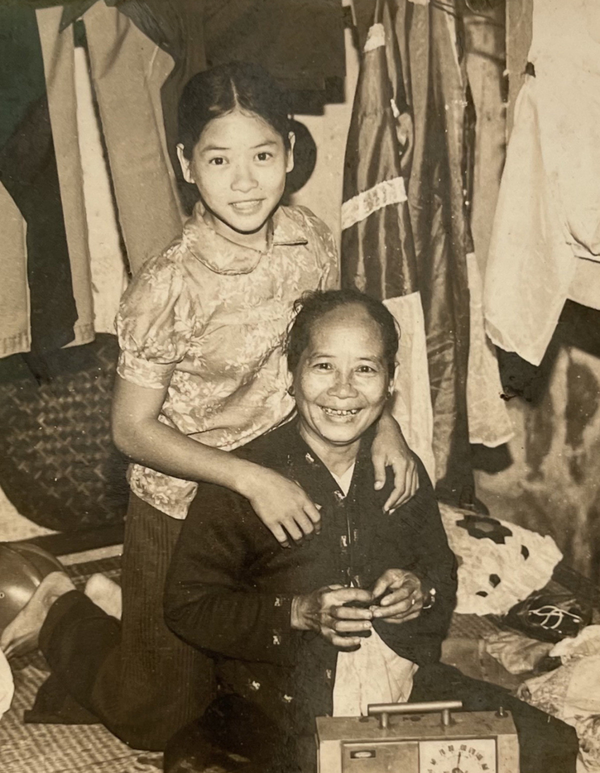 Nữ NSƯT “sợ khổ vì đa tình nên mới có hôn nhân hạnh phúc”: U60 mua 4 căn nhà nhờ hát cải lương - Ảnh 1.