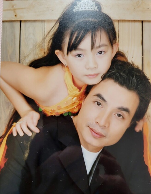 Bố ruột nói thẳng lý do đưa bé Xuân Mai" sang Mỹ, không để đi hát nữa- Ảnh 2.