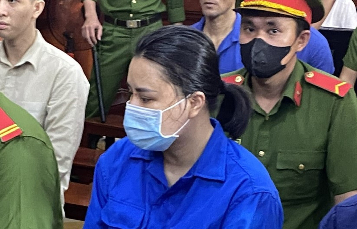 Tái mở phiên tòa xét xử Hòai DJ và đồng phạm mua bán ma túy ' nước vui ' - Ảnh 2.